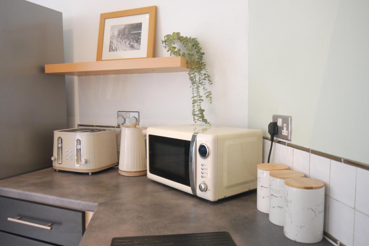 Perfect For Relocation & Business- Near Hospital Apartment Sheffield Bagian luar foto